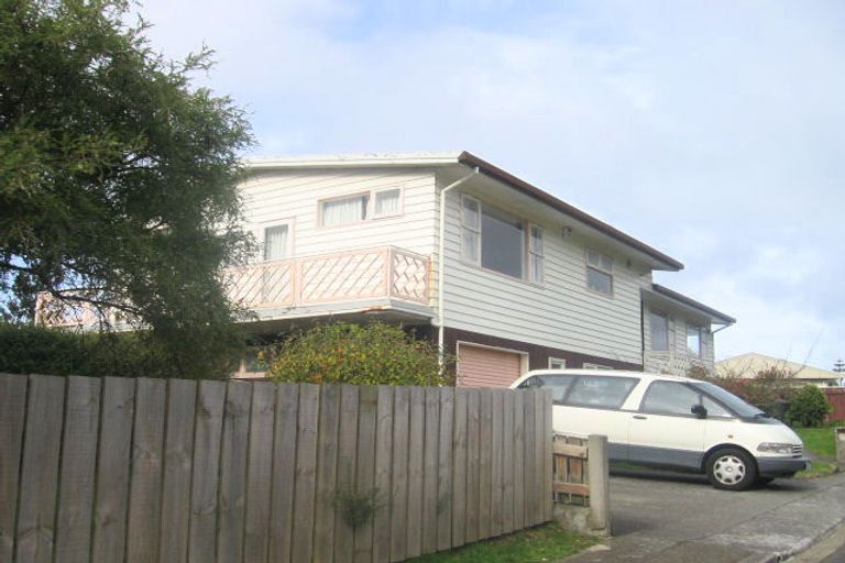 Photo of property in 15 Bushey Way, Maungaraki, Lower Hutt, 5010