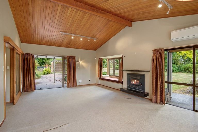 Photo of property in 121 Kennedys Bush Road, Halswell, Christchurch, 8025