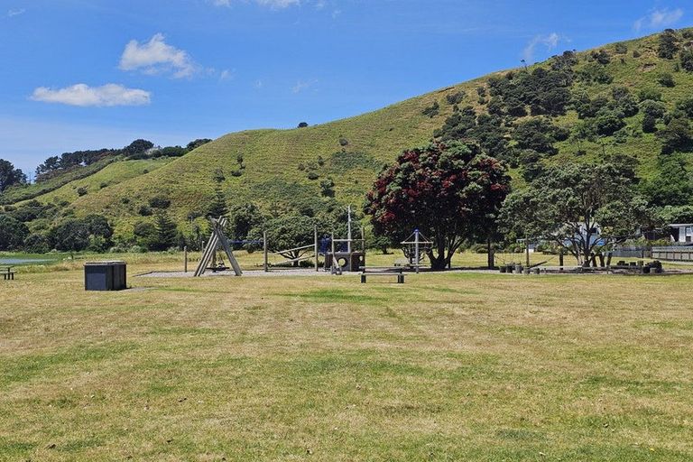 Photo of property in 7 Mission Road, Port Waikato, Tuakau, 2695