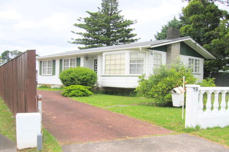 Photo of property in 98 Seymour Road, Sunnyvale, Auckland, 0612