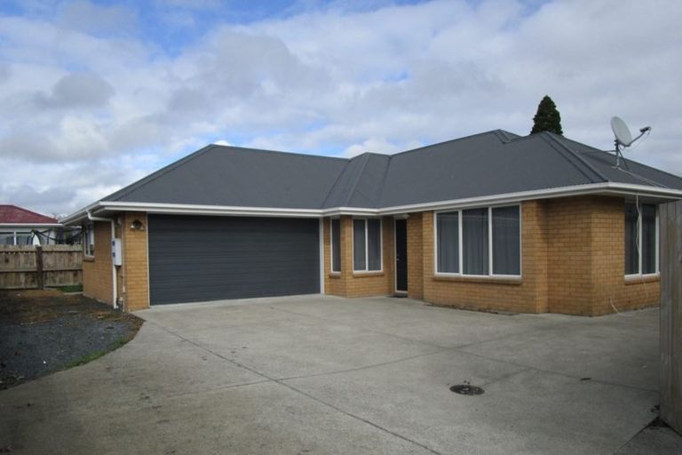 Photo of property in 4a Cross Street, Papakura, 2110