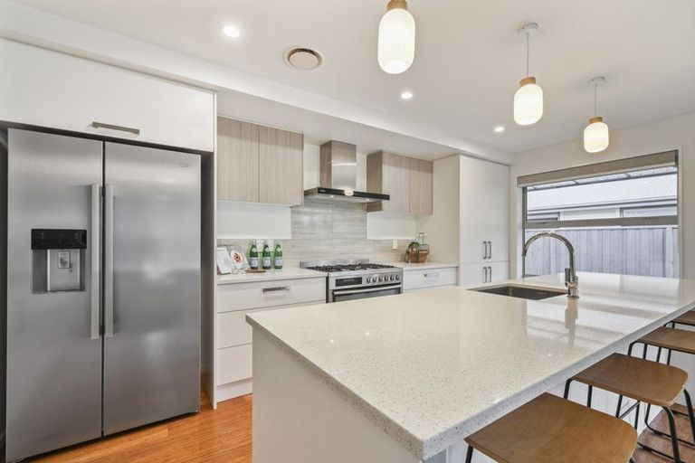 Photo of property in 6 Peter Place, Rangiora, 7400