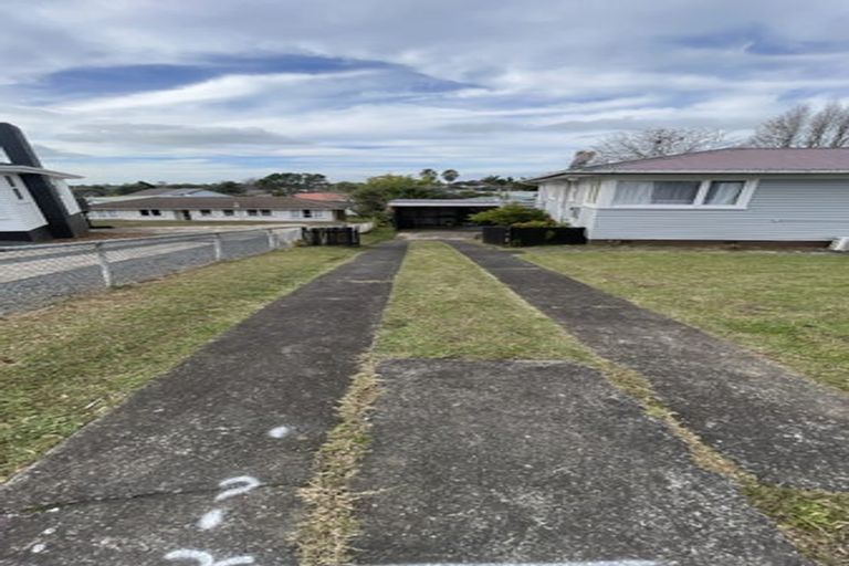 Photo of property in 10 Mildmay Road, Henderson, Auckland, 0610