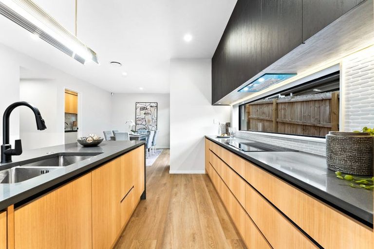 Photo of property in 6 La Bella Road, Hobsonville, Auckland, 0616