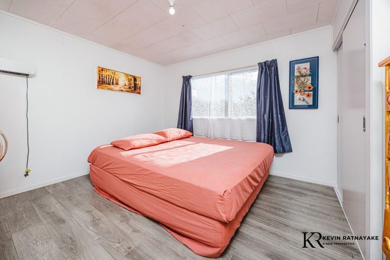 Photo of property in 2/62 Redcrest Avenue, Red Hill, Papakura, 2110