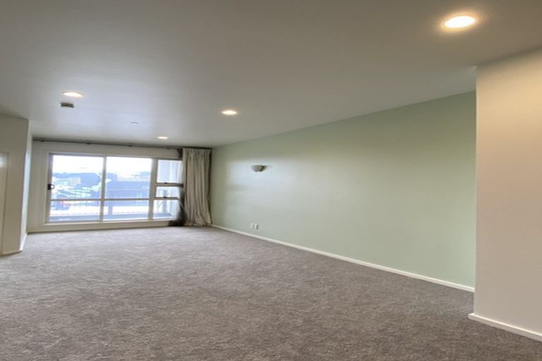 Photo of property in Stadium Garden Flats, 317/107 Thorndon Quay, Pipitea, Wellington, 6011