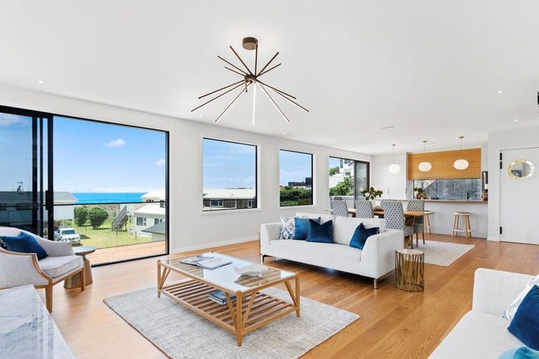 Photo of property in 165b Oceanbeach Road, Mount Maunganui, 3116
