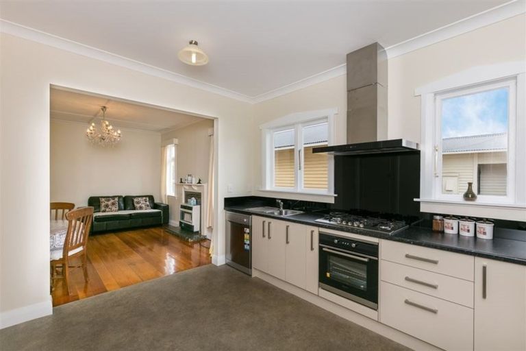 Photo of property in 69 Rotherham Terrace, Miramar, Wellington, 6022