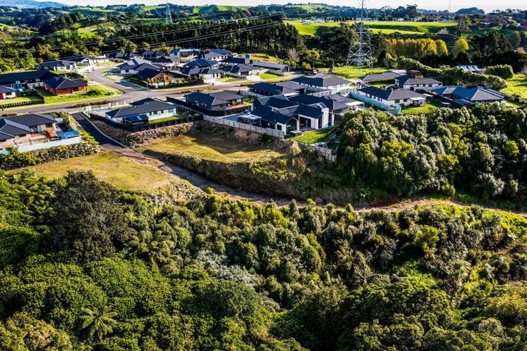 Photo of property in 26b Honeyfield Drive, Whalers Gate, New Plymouth, 4310