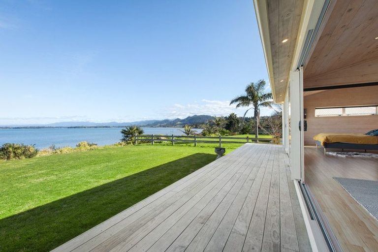 Photo of property in 28 Sandleigh Drive, Athenree, Katikati, 3177