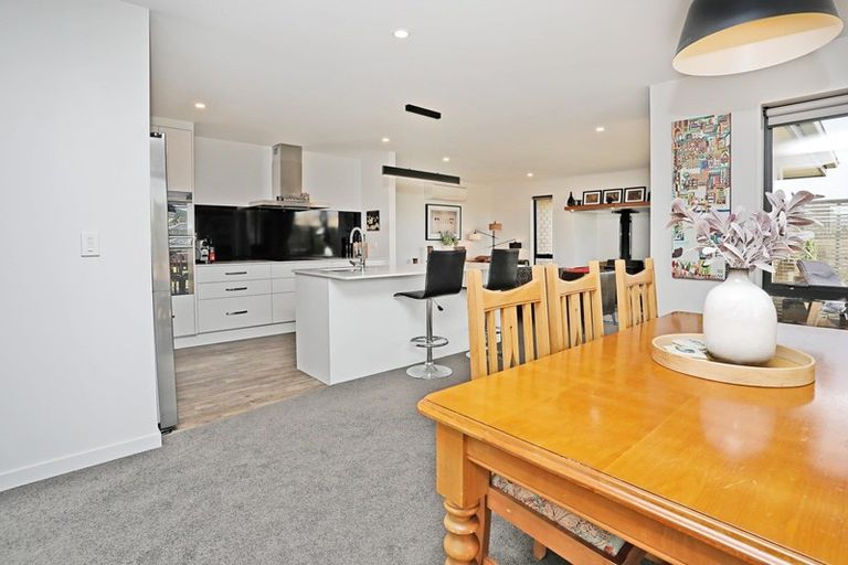 Photo of property in 81 Watt Road, Otatara, Invercargill, 9879