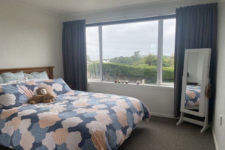 Photo of property in 2 Stuart Street, Holmes Hill, Oamaru, 9401