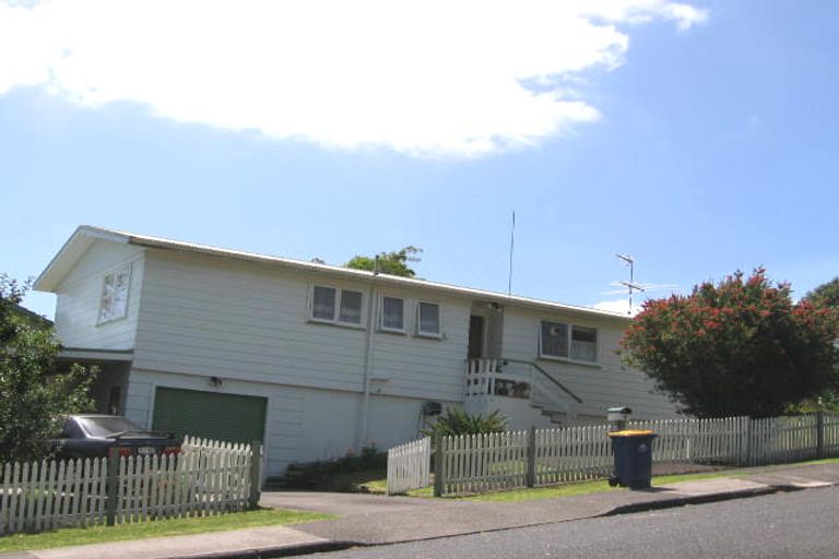 Photo of property in 1/80 Stott Avenue, Birkdale, Auckland, 0626