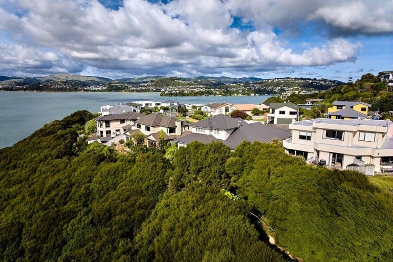 Photo of property in 21 Pendennis Point, Camborne, Porirua, 5026