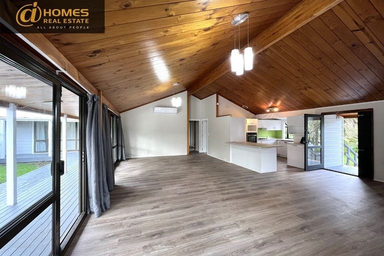 Photo of property in 1473 East Coast Road, Redvale, Albany, 0794