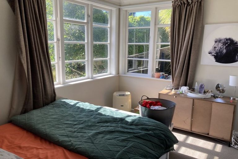 Photo of property in 311a Karori Road, Karori, Wellington, 6012