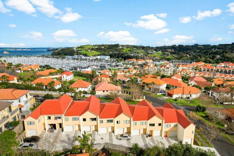 Photo of property in 17 Nautilus Drive, Gulf Harbour, Whangaparaoa, 0930