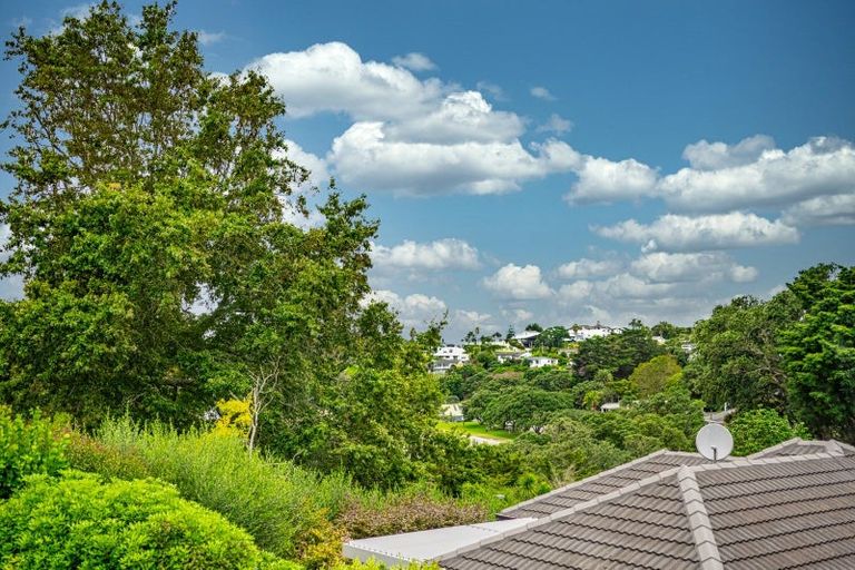 Photo of property in 19 Tainui Road, Cockle Bay, Auckland, 2014