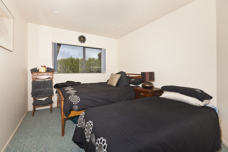 Photo of property in 16 Cairn Way, Te Kamo, Kamo, 0185