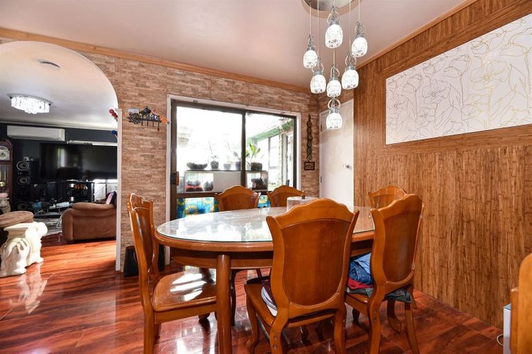Photo of property in 25 Urlich Drive, Ranui, Auckland, 0612