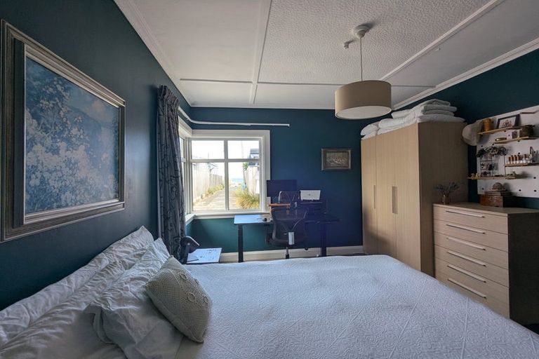 Photo of property in 80a Lyall Parade, Lyall Bay, Wellington, 6022