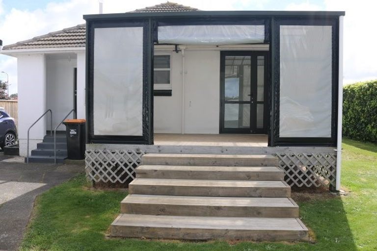 Photo of property in 126 Limbrick Street, Terrace End, Palmerston North, 4410