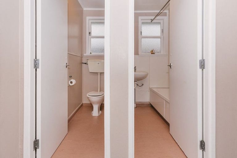 Photo of property in 45 Tweed Street, Roslyn, Palmerston North, 4414