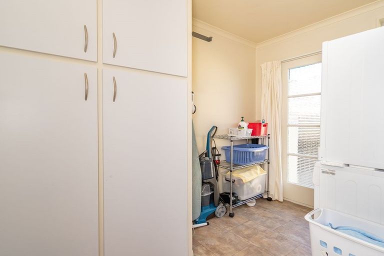 Photo of property in 37a Kinmont Crescent, Kinmont Park, Mosgiel, 9024