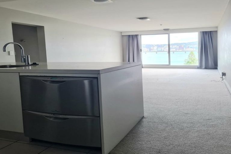 Photo of property in The Capital, 11/370 Oriental Parade, Oriental Bay, Wellington, 6011