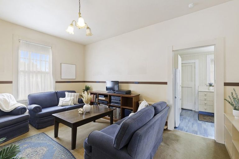 Photo of property in 52 York Street, Moera, Lower Hutt, 5010