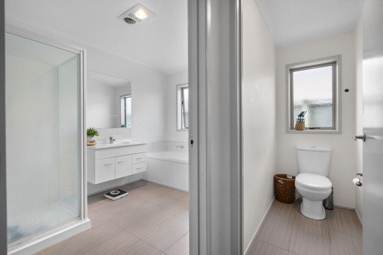 Photo of property in 30 Patatee Terrace, Baverstock, Hamilton, 3200