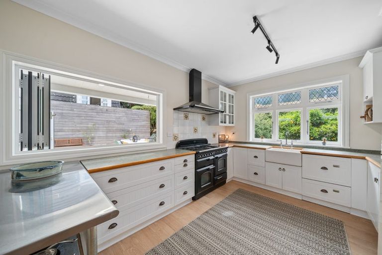 Photo of property in 215 Takapu Road, Takapu Valley, Wellington, 5028