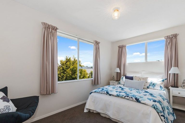 Photo of property in 2/132 Hay Street, Bromley, Christchurch, 8062