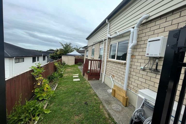Photo of property in 25 Terrasini Drive, Flat Bush, Auckland, 2019