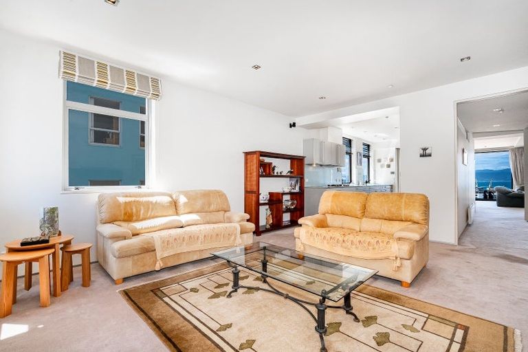 Photo of property in 12/95 Molesworth Street, Thorndon, Wellington, 6011