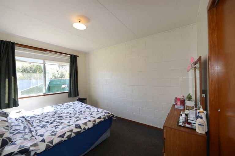 Photo of property in 2/1012 Plunket Street, Saint Leonards, Hastings, 4120