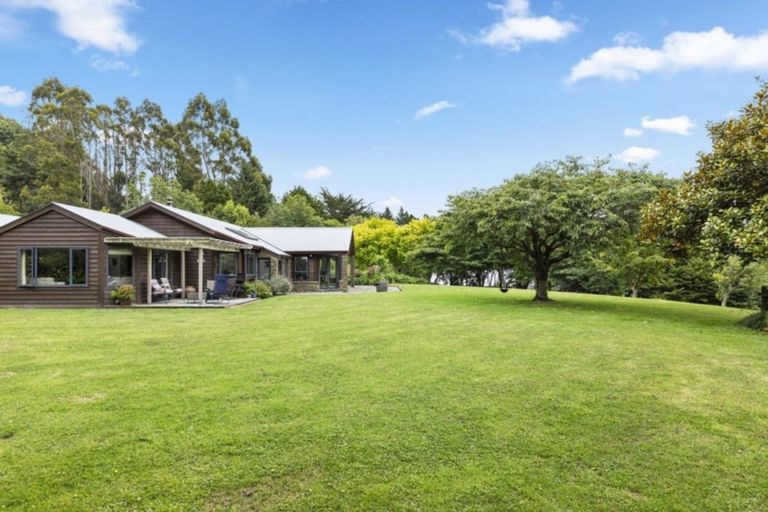 Photo of property in 959 Whitemans Valley Road, Whitemans Valley, Upper Hutt, 5371