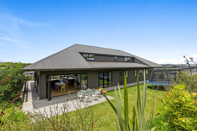 Photo of property in 39 Bayview Park Lane, Orewa, 0931