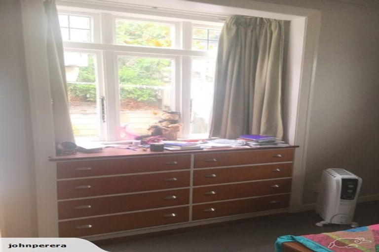 Photo of property in 1/17 Clifton Terrace, Kelburn, Wellington, 6012