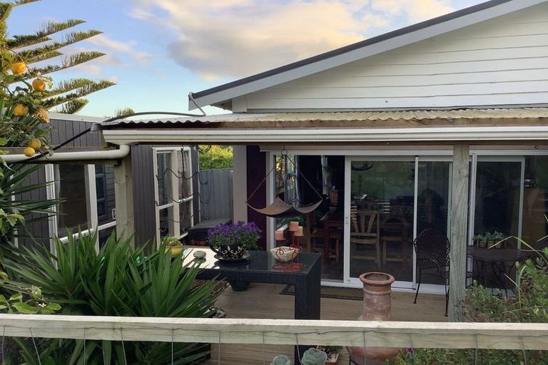 Photo of property in 125a King Street, Hikurangi, 0114