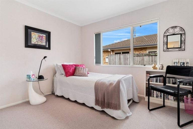 Photo of property in 11 Denny Hulme Drive, Mount Maunganui, 3116