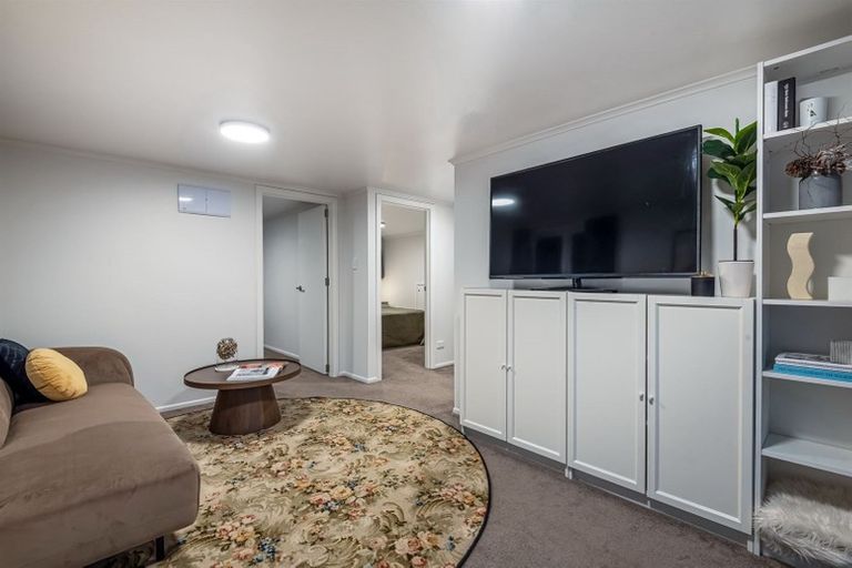 Photo of property in 7 Madison Place, Forrest Hill, Auckland, 0620