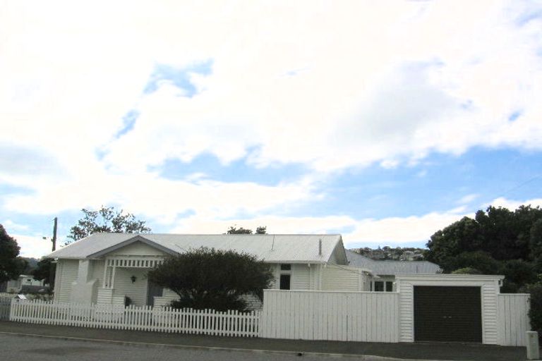 Photo of property in 44 Aparima Avenue, Miramar, Wellington, 6022