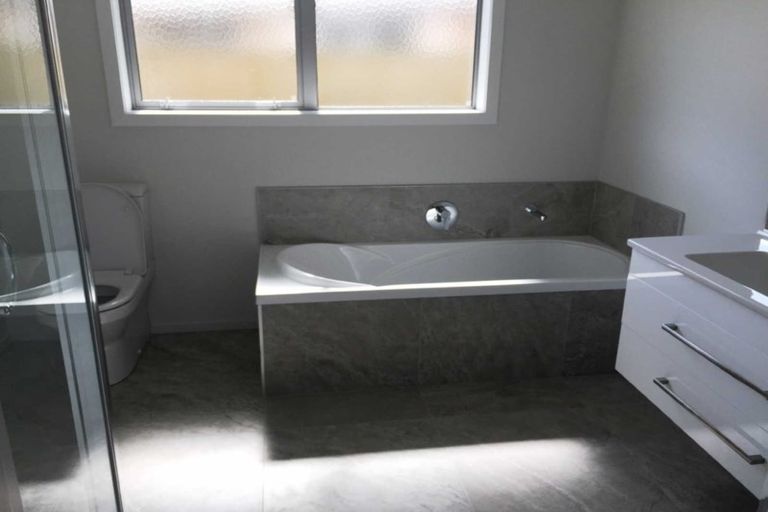 Photo of property in 11 Richardson Road, Omokoroa, 3114