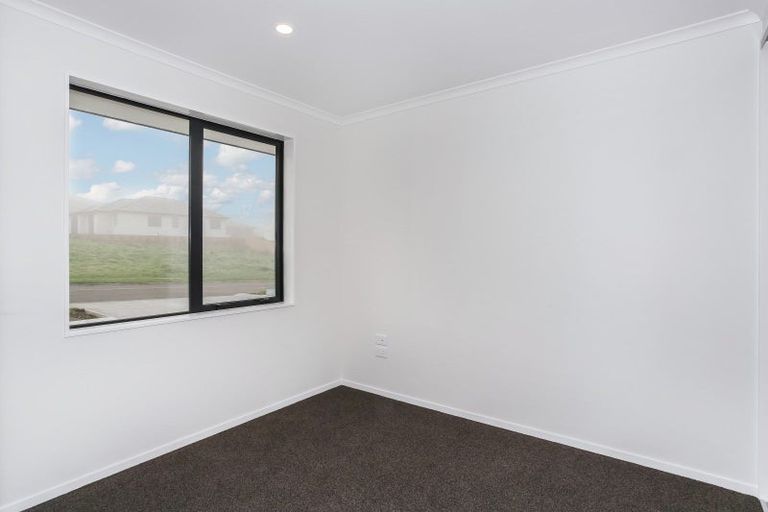 Photo of property in 39 Leathem Crescent, Pokeno, 2402