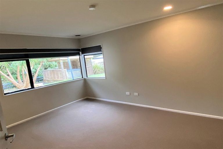 Photo of property in 5 Maple Crescent, Whalers Gate, New Plymouth, 4310