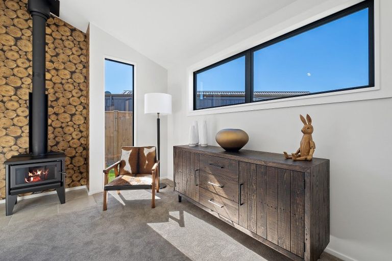 Photo of property in 5 Merivale Avenue, Wanaka, 9305