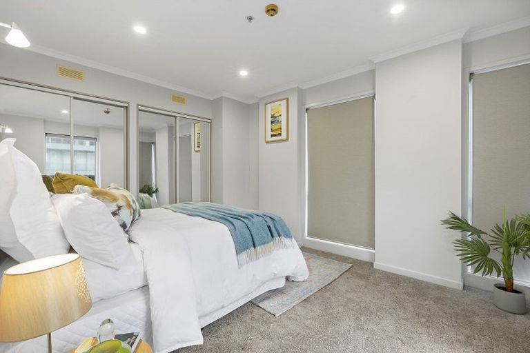 Photo of property in Terrace Heights Apartments, 10a/163 The Terrace, Wellington Central, Wellington, 6011