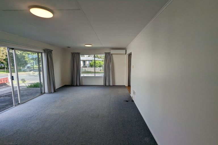 Photo of property in 49 Bonnie Glen Crescent, Ebdentown, Upper Hutt, 5018