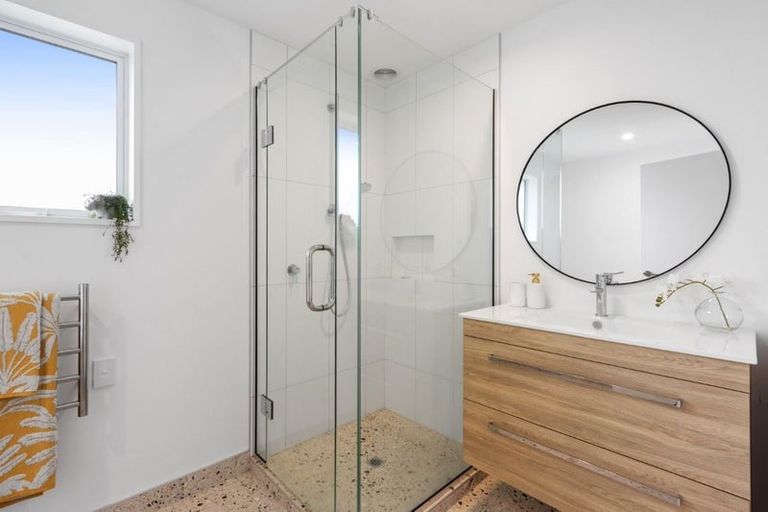 Photo of property in 77 Blighs Road, Strowan, Christchurch, 8052